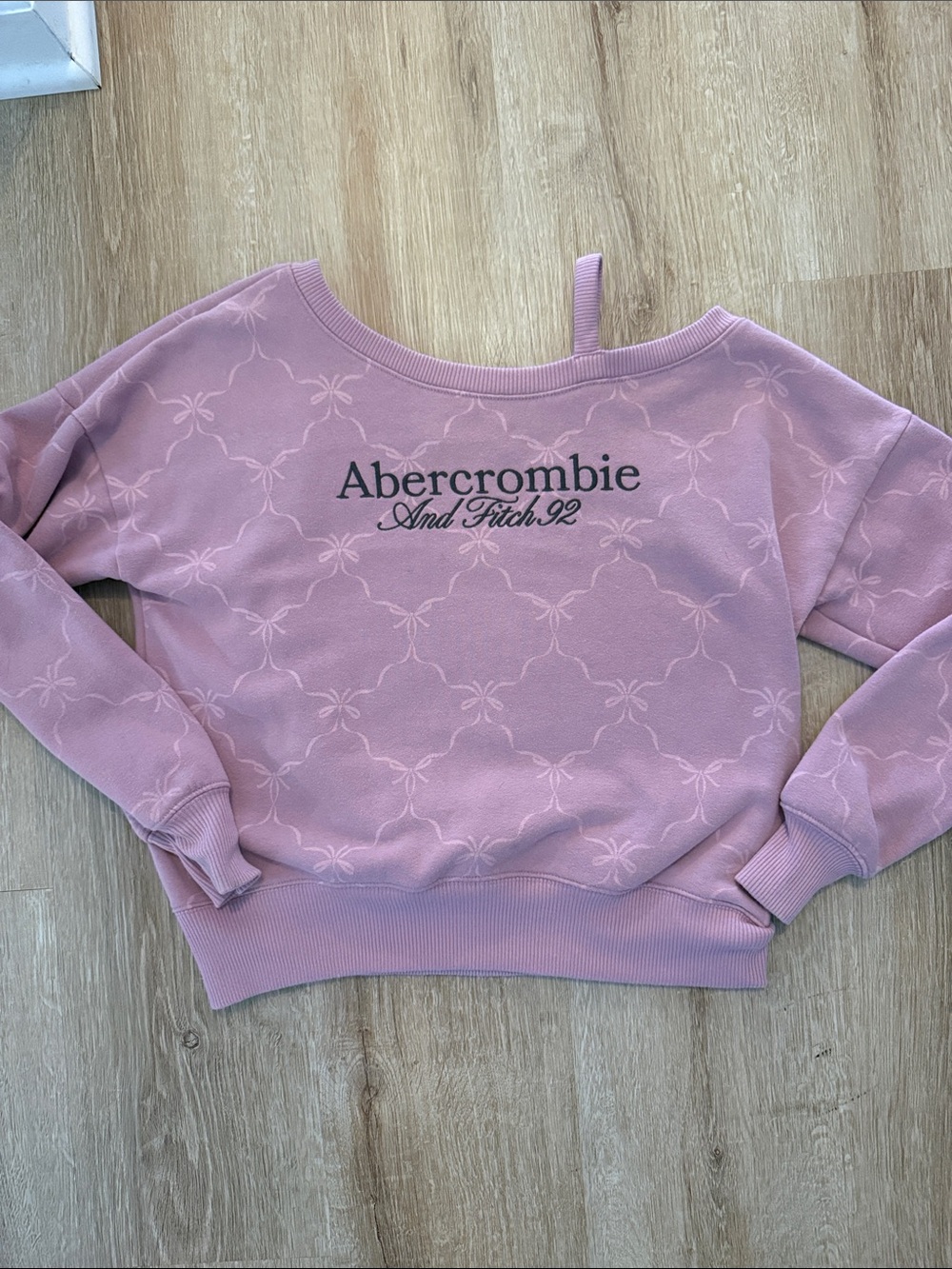 Abercrombie & Fitch Dusty Pink Off-the-Shoulder Logo Sweater